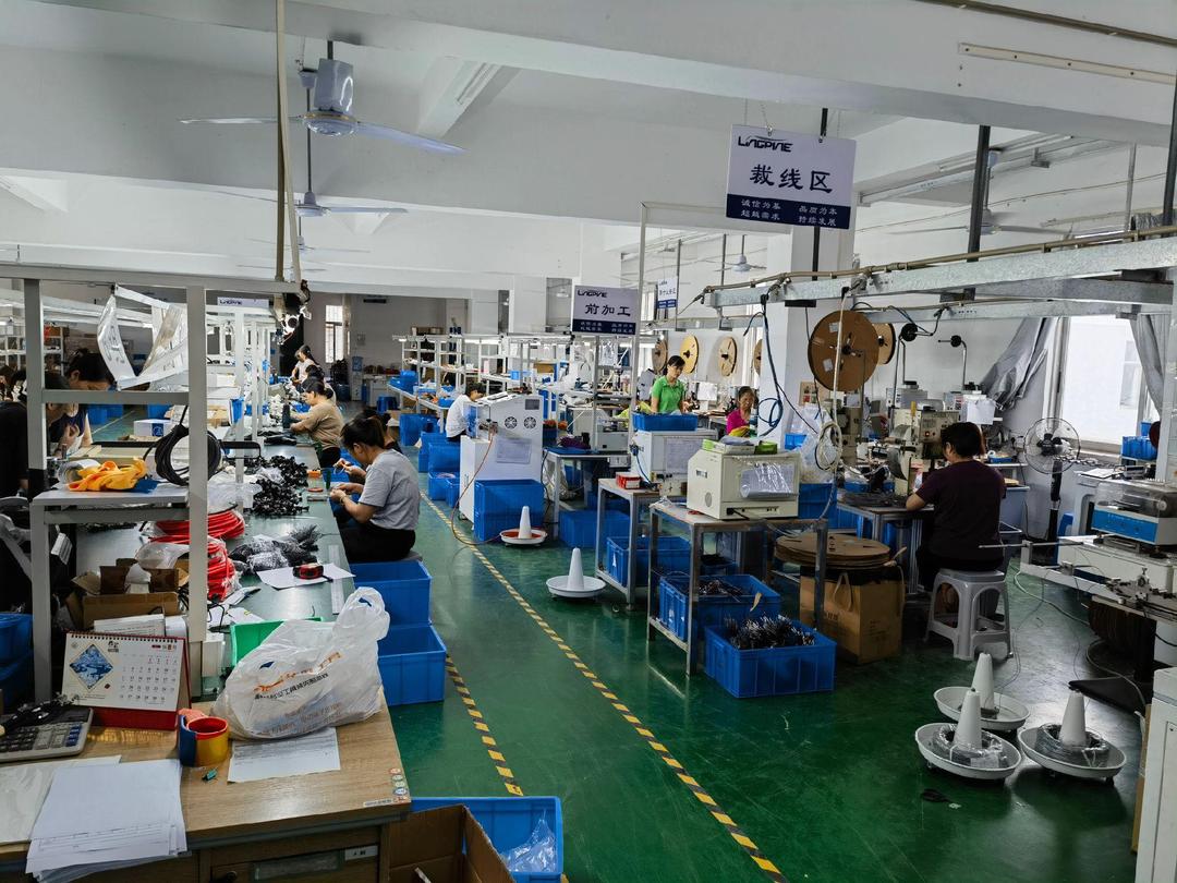 實(shí)拍展示新能源汽車線束源頭工廠 公司推出全新產(chǎn)品,實(shí)拍展示新能源